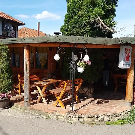 Tri Srca Apartment *