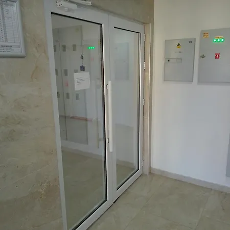 Διαμέρισμα Tri Srca *